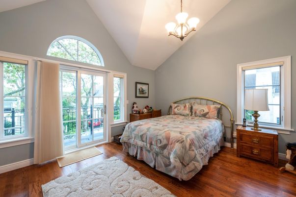 Bedroom, Interior, Pendant Lights, Wood Texture Flooring