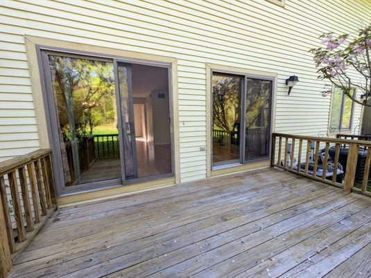 Exterior, Wood Texture Flooring