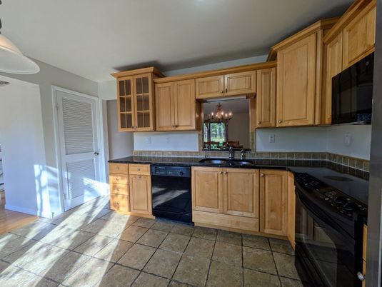 Chandelier, Interior, Kitchen