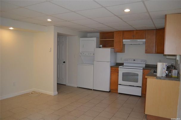 Interior, Kitchen, Recessed Lighting, Washer