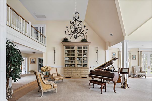 Chandelier, Interior, Piano