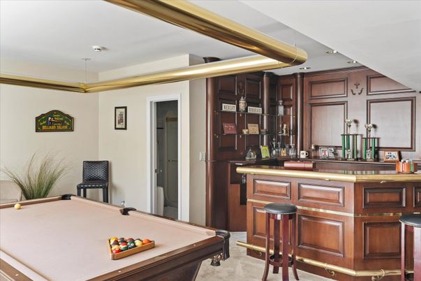 Billiard Table, Game Room, Interior