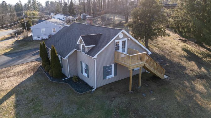 Exterior, Drone