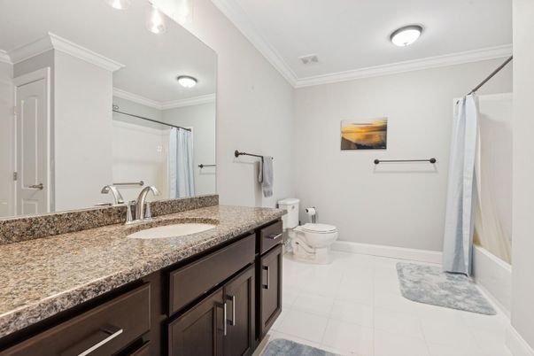 Bathroom, Dual Sink Vanities, Interior