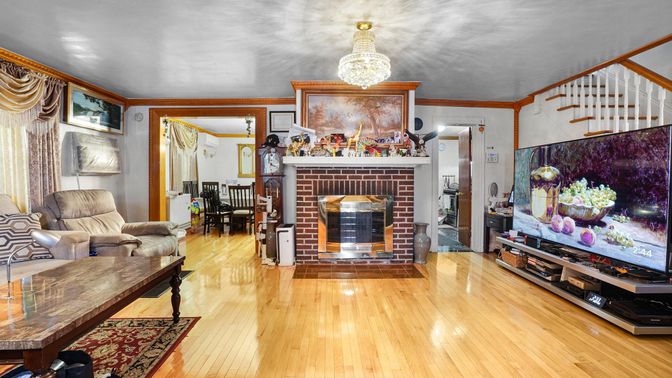 Chandelier, Dining room, Fireplace, Interior, Wood Texture Flooring
