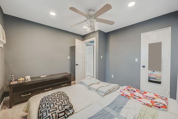 Bedroom, Interior, Recessed Lighting