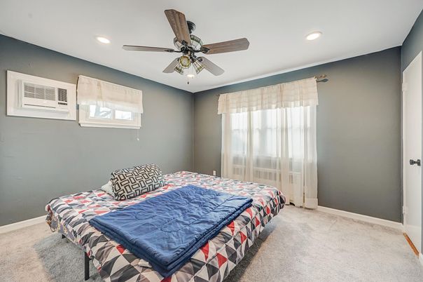Bedroom, Interior, Recessed Lighting