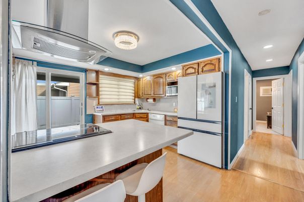 Interior, Kitchen, Recessed Lighting, Wood Texture Flooring