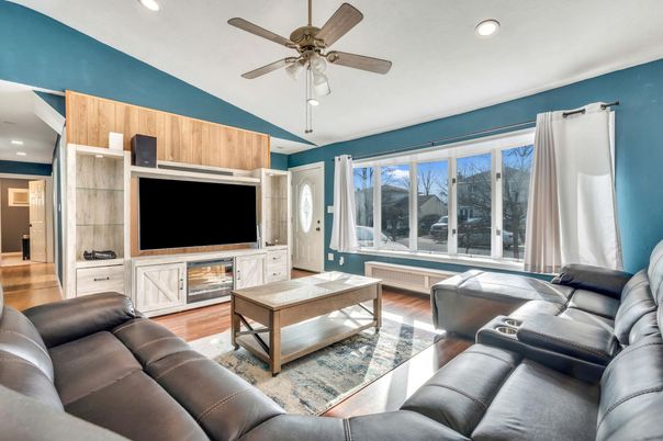 Home Theatre Room, Interior, Living room, Recessed Lighting, Wood Texture Flooring