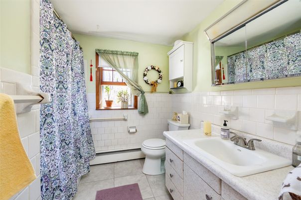 Bathroom, Interior