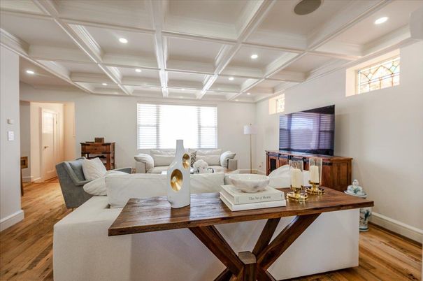 Interior, Living room, Recessed Lighting, Wood Texture Flooring