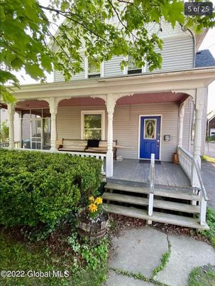 Exterior, Facade, None