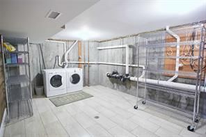 Interior, Washer, Wood Texture Flooring