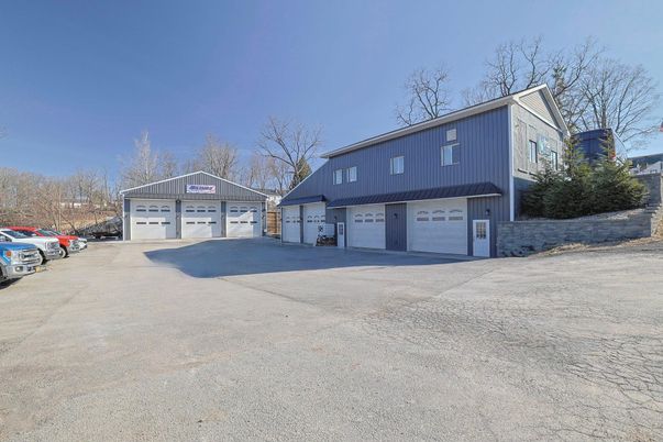 Detached Garage, Exterior