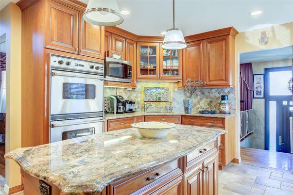 Interior, Kitchen, Pendant Lights, Recessed Lighting, Stainless Steel Appliances