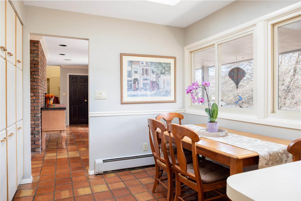 Dining room, Interior, Recessed Lighting