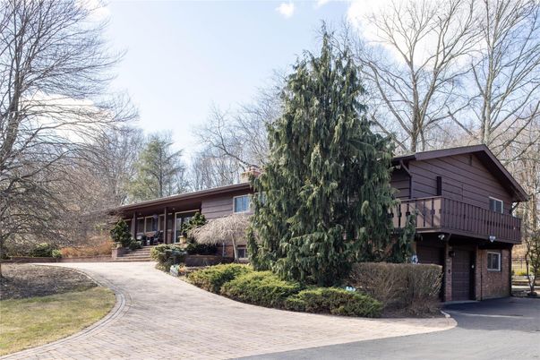 Exterior, Facade, Brick Facade, Split Level
