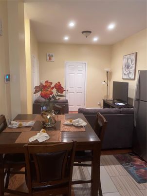 Dining room, Interior, Living room, Recessed Lighting