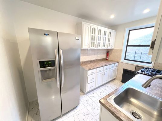 Interior, Kitchen, Marble, Recessed Lighting