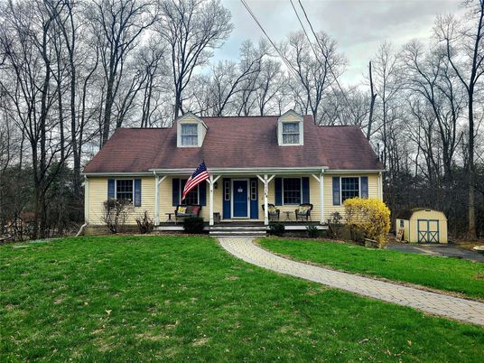 Backyard, Exterior, Facade, Cape Cod