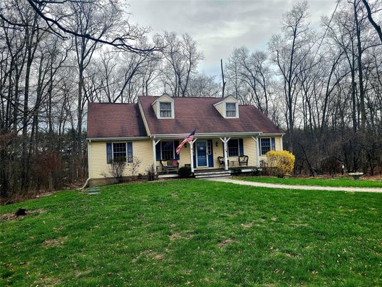Backyard, Exterior, Facade, Cape Cod
