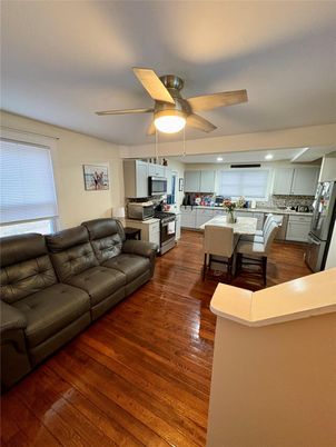 Dining room, Interior, Kitchen, Living room, Stainless Steel Appliances, Wood Texture Flooring