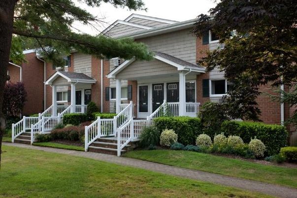Backyard, Exterior, Facade, Brick Facade, American Craftsman