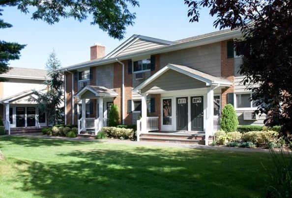 Backyard, Exterior, Facade, Brick Facade, American Craftsman