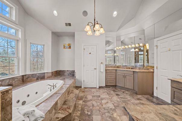 Bathroom, Interior, Pendant Lights, Recessed Lighting