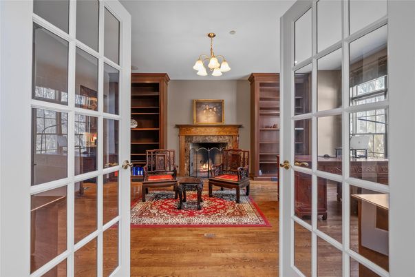Chandelier, Fireplace, Interior, Wood Texture Flooring