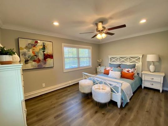 Bedroom, Interior, Recessed Lighting, Wood Texture Flooring