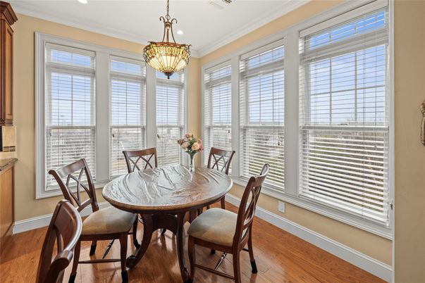 Chandelier, Dining room, Interior, Pendant Lights, Recessed Lighting, Wood Texture Flooring