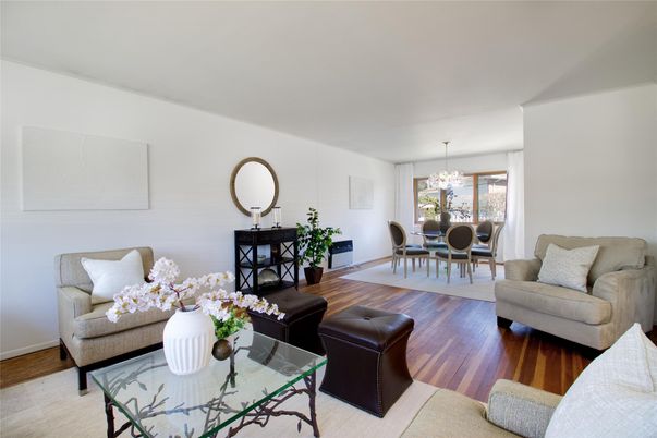Chandelier, Dining room, Interior, Living room, Wood Texture Flooring