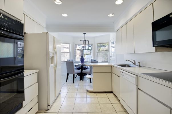 Chandelier, Dining room, Interior, Kitchen, Pendant Lights, Recessed Lighting