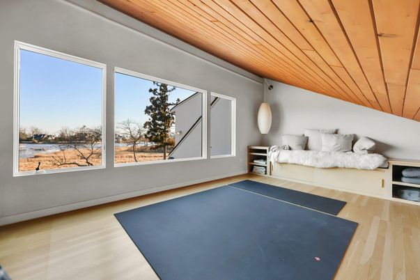 Bedroom, Interior, Water, Wooden Ceilings, Wood Texture Flooring