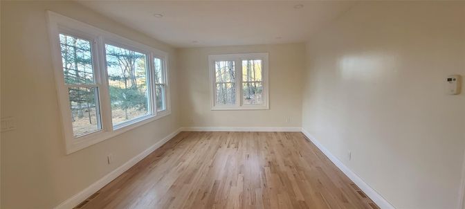 Empty room, Interior, Recessed Lighting, Wood Texture Flooring