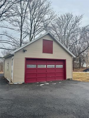 Detached Garage, Exterior