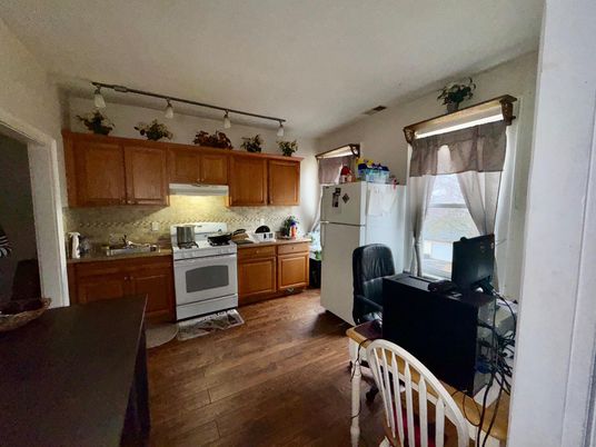 Interior, Kitchen, Wood Texture Flooring