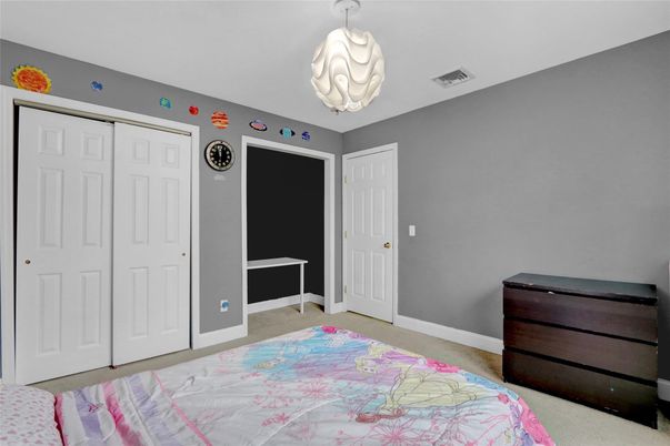 Bedroom, Interior, Pendant Lights