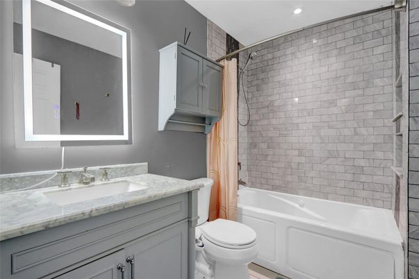 Bathroom, Interior, Recessed Lighting, Stone Walls