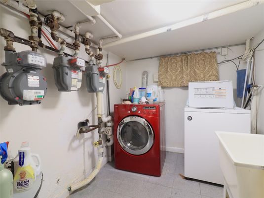 Interior, Utility Closets, Washer