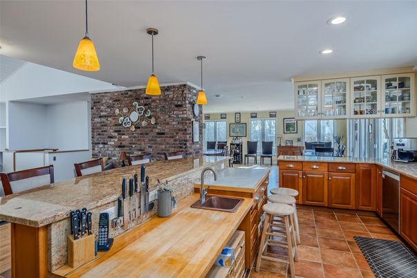 Dining room, Interior, Kitchen, Pendant Lights, Recessed Lighting, Stone Walls