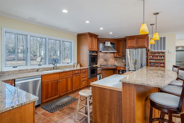 Interior, Kitchen, Pendant Lights, Recessed Lighting, Stainless Steel Appliances