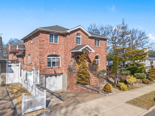 Attached, Exterior, Facade, Brick Facade, Brick Traditional
