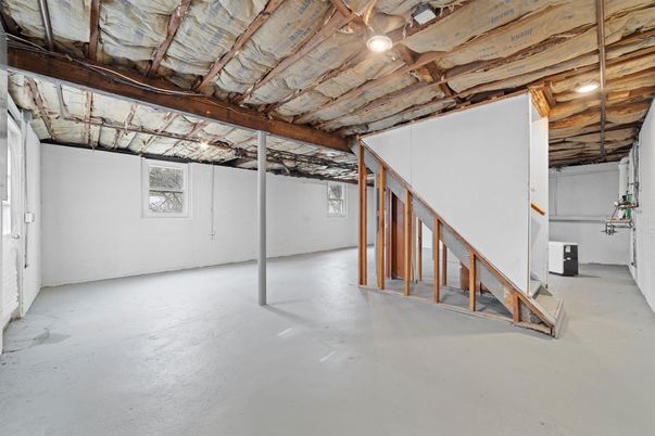 Empty room, Interior, Wooden Beams