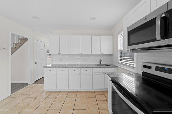 Interior, Kitchen, Recessed Lighting