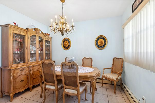Chandelier, Dining room, Interior
