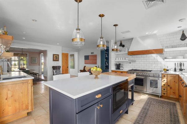 Interior, Kitchen, Pendant Lights, Recessed Lighting, Stainless Steel Appliances