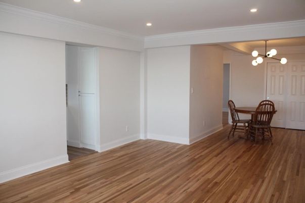 Dining room, Interior, Pendant Lights, Recessed Lighting, Wood Texture Flooring