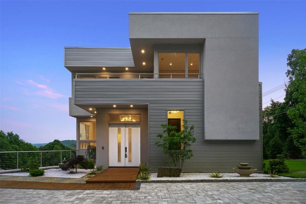 Exterior, Facade, Modern